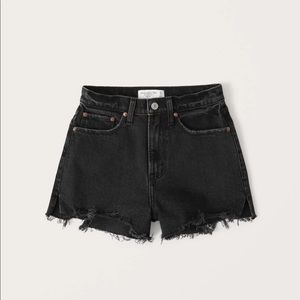 Abercrombie & Fitch Curve Love High Rise Mom Short